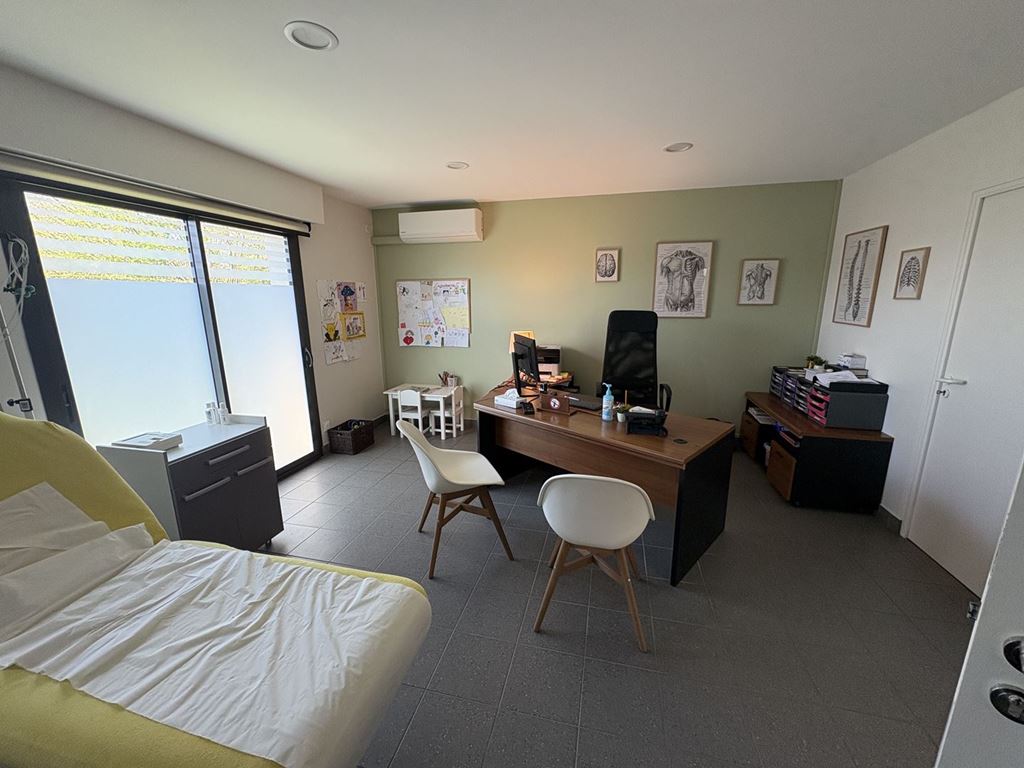 Local professionnel RENNES (35000) AGENCE DU PALAIS